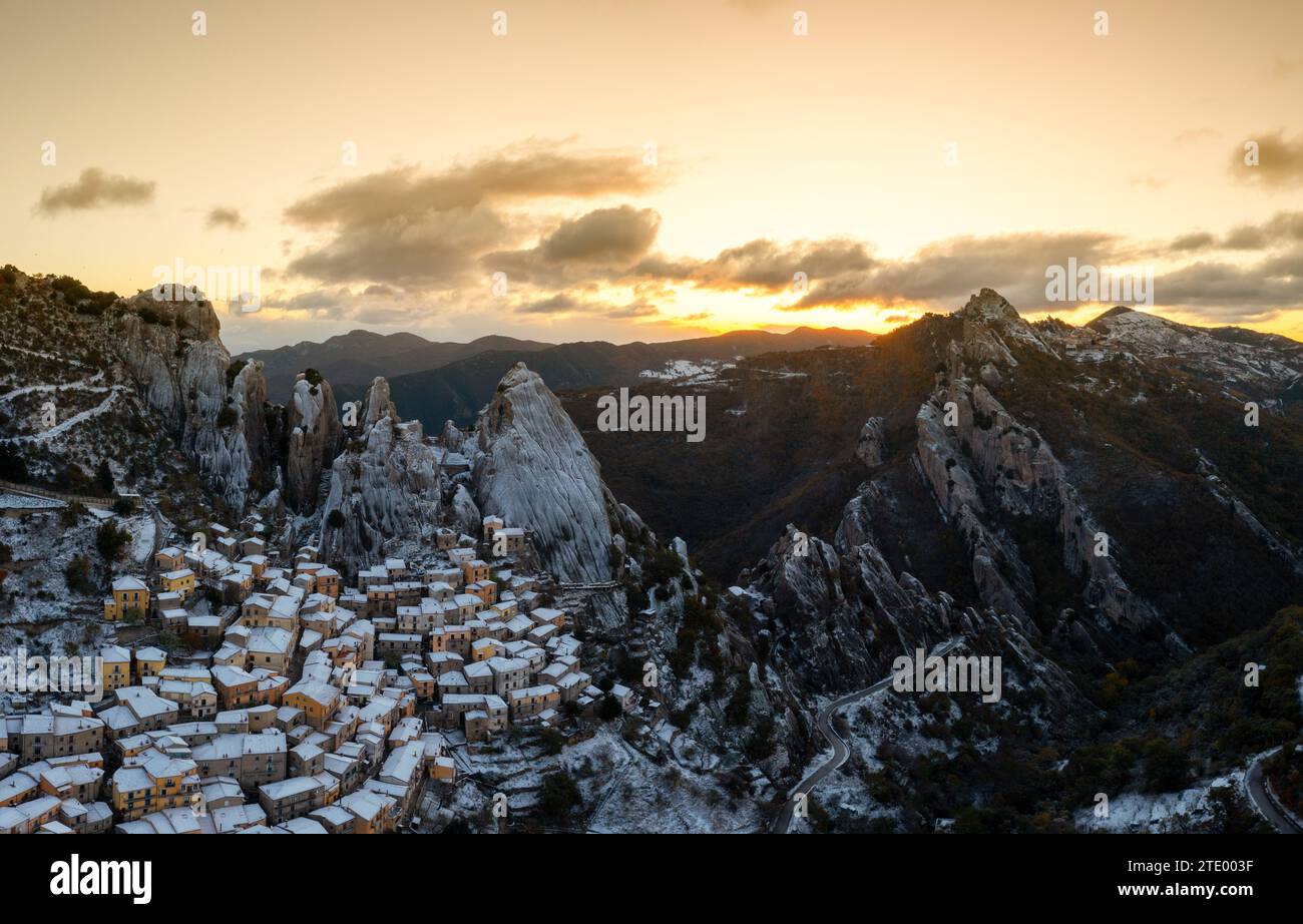 Comunita montana alto basento hires stock photography and images Alamy