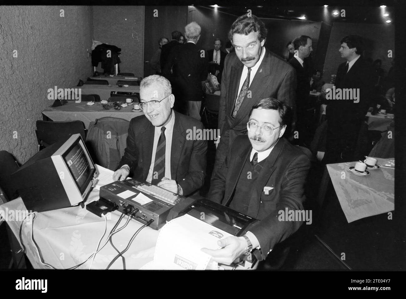 1987 Computer 1987 computer hi-res stock photography and images - Alamy
