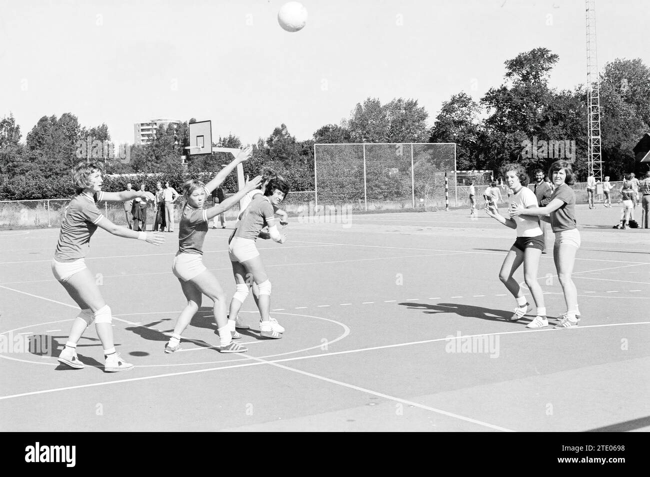 Handball Past Ijmond ladies hi-res stock photography and images - Alamy