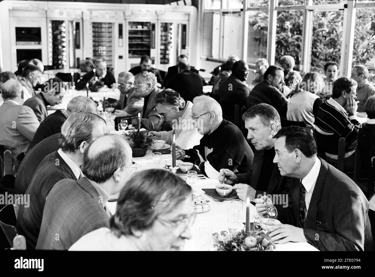 Christmas Lunch Vutters Hi res Stock Photography And Images Alamy christmas-lunch-vutters-hi-res-stock-photography-and-images-alamy