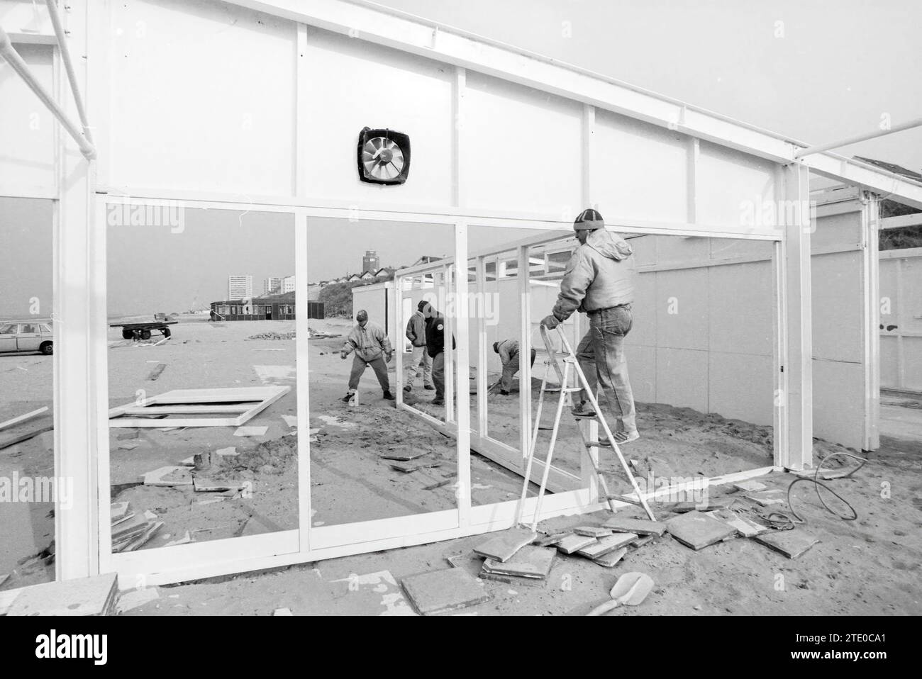 Construction beach tents, Zandvoort, Zandvoort, 05021991, Whizgle