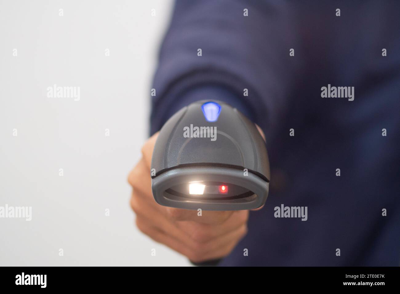 Parcel scanning hi-res stock photography and images - Alamy