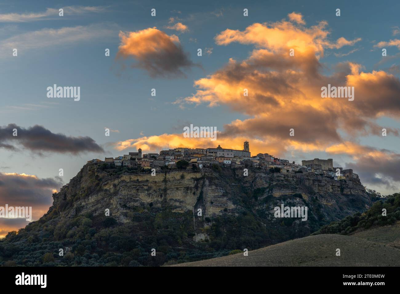 Santa Severina Italy 6 December 2023 View Of The Hilltop Village santa-severina-italy-6-december-2023-view-of-the-hilltop-village