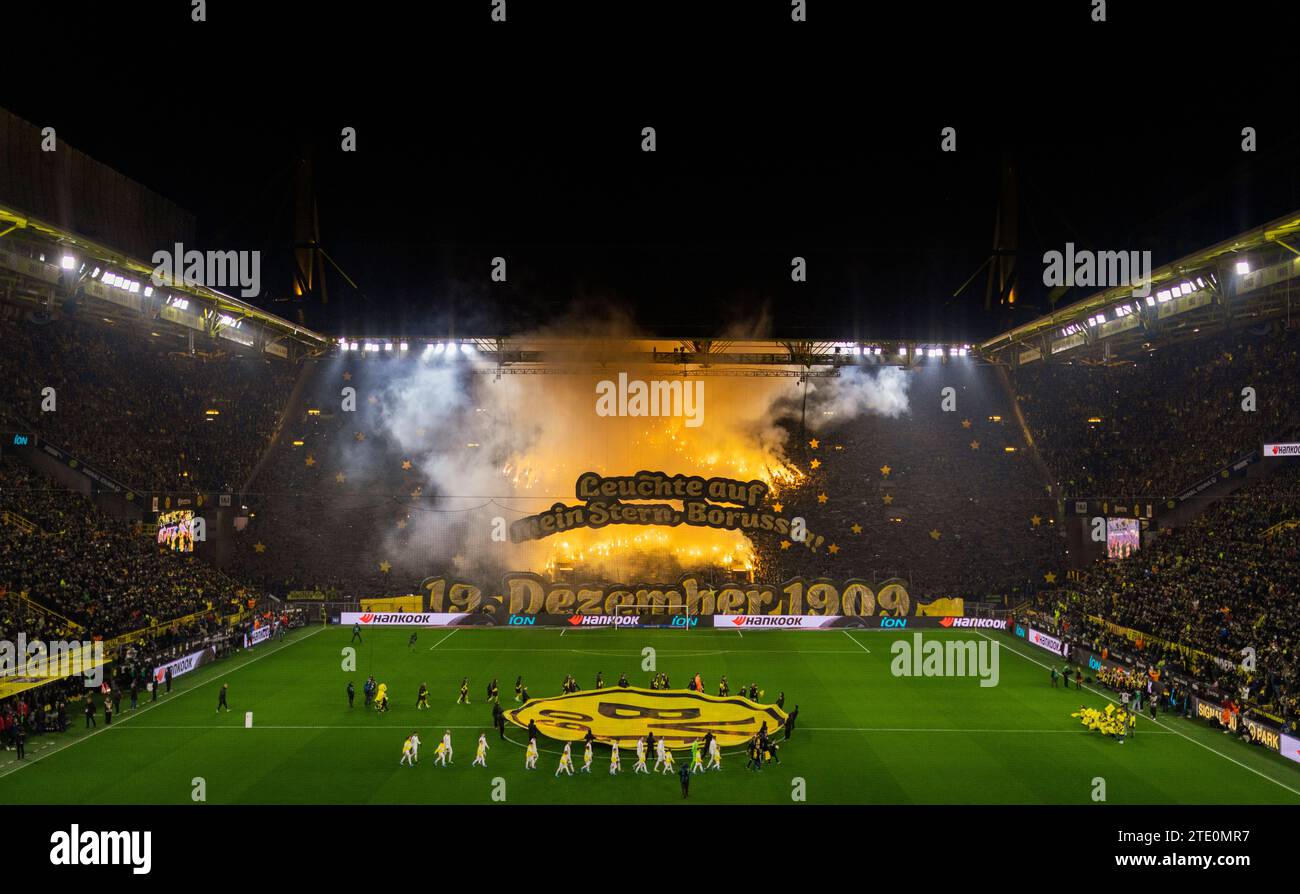 Dortmund, Germany. 19th Dec 2023. Choreo BVB BVB Fans feiern den 114