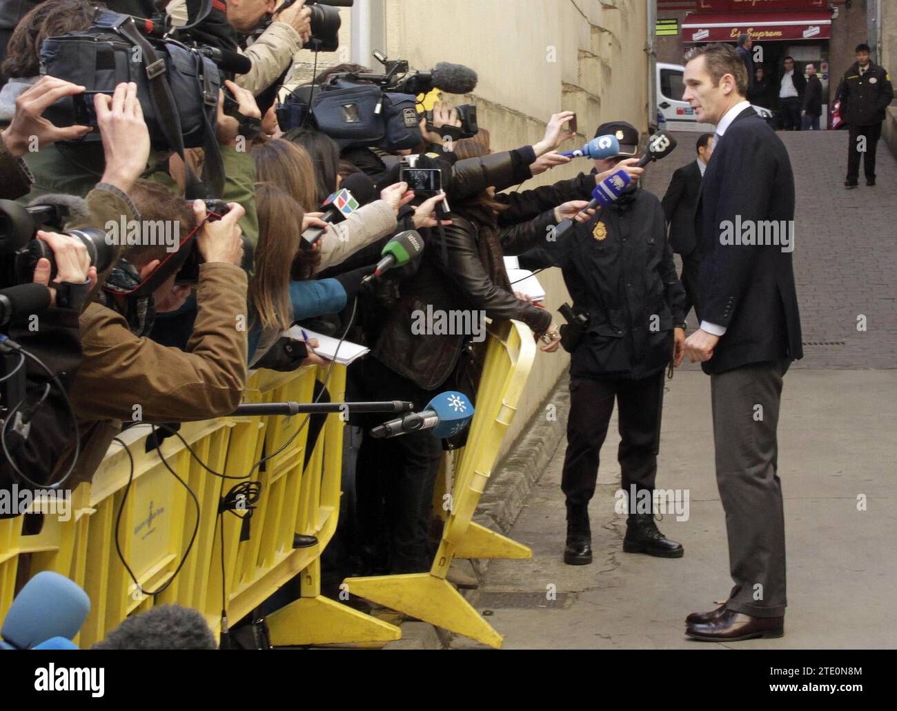 02/25/2002. Iñaki Urdangarin Upon Arrival at the Joan Llado Palma Court. Credit: Album / Archivo ABC / Joan Llado Stock Photo