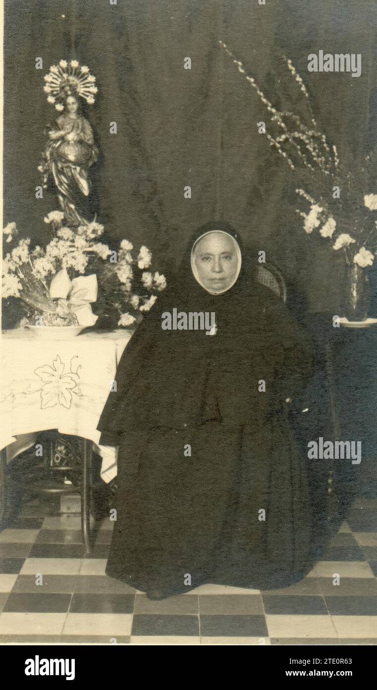 12/31/1929. Genoveva Torres, Virgin, founder of the Sisters of the Sacred Heart and the Holy Angels. Born on January 3, 1870 in Almenara (Castellón), died on January 5, 1956 in Zarazoga. She was beatified on January 29, 1995. Her liturgical memory is on January 4. Credit: Album / Archivo ABC Stock Photo