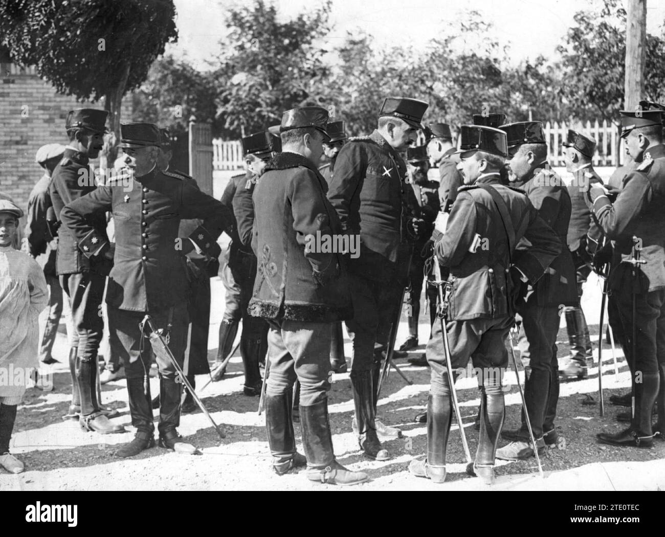 10/03/1915. Machine Gun Practical Schools. Colonel (X), Chiefs and ...