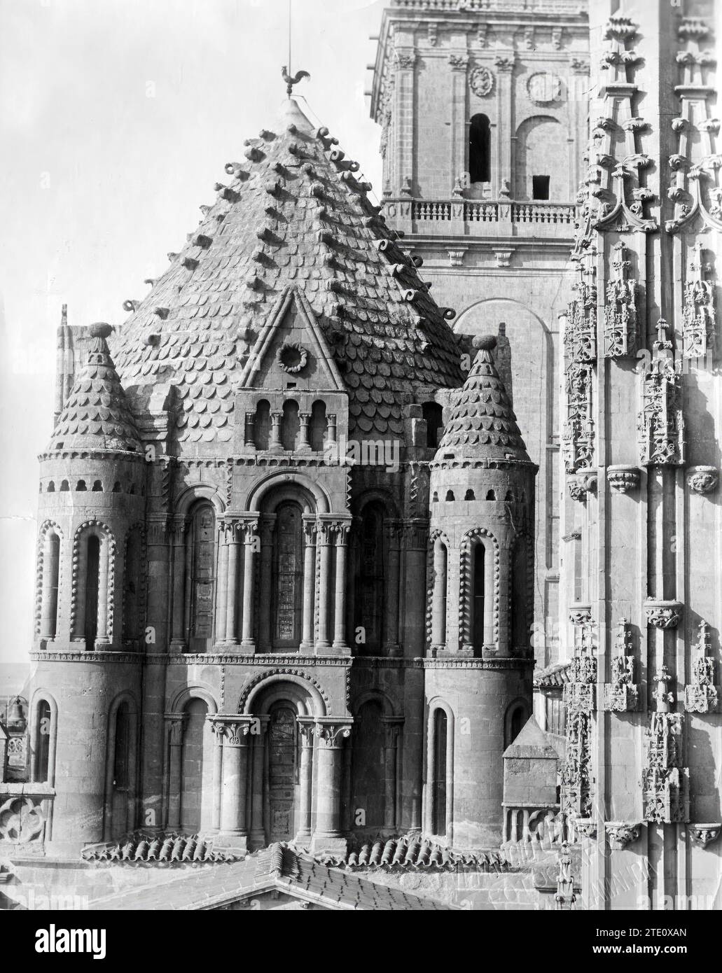 12/31/1930. TORRE DEL GALLO.-APPROXIMATE DATE.-The cathedral of ...