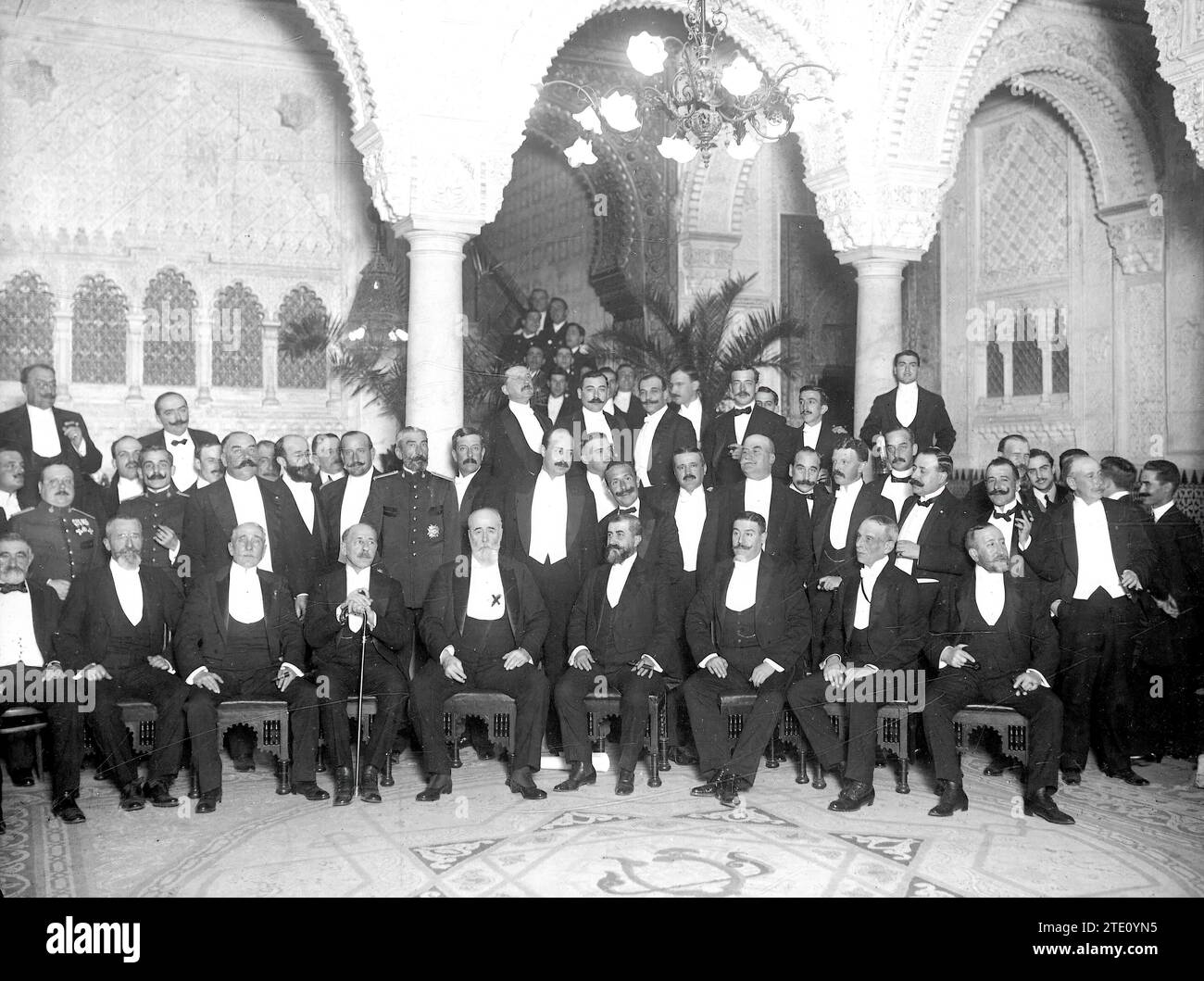 illustrious-personalities-black-and-white-stock-photos-images-alamy