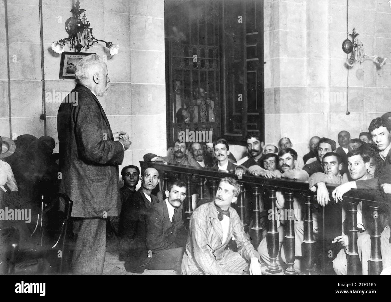 08/31/1913. Socialist Propaganda. Pablo Iglesias giving a speech at the Seville chamber of commerce before the Workers. Credit: Album / Archivo ABC / Juan Barrera Stock Photo