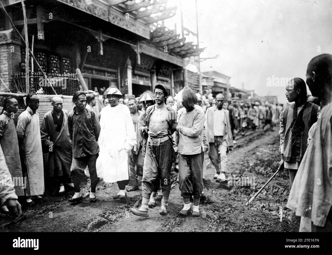 10/31/1911. Chinese Revolution. Conduction to the torture of a ...
