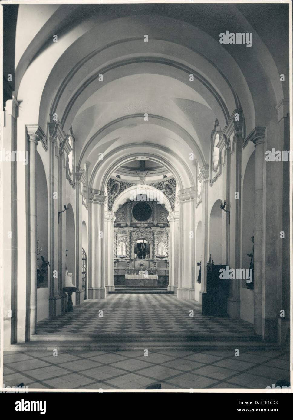 12/31/1947. Interior of the church of Espejo, Córdoba. Credit: Album / Archivo ABC / Manuel Torres Molina Stock Photo