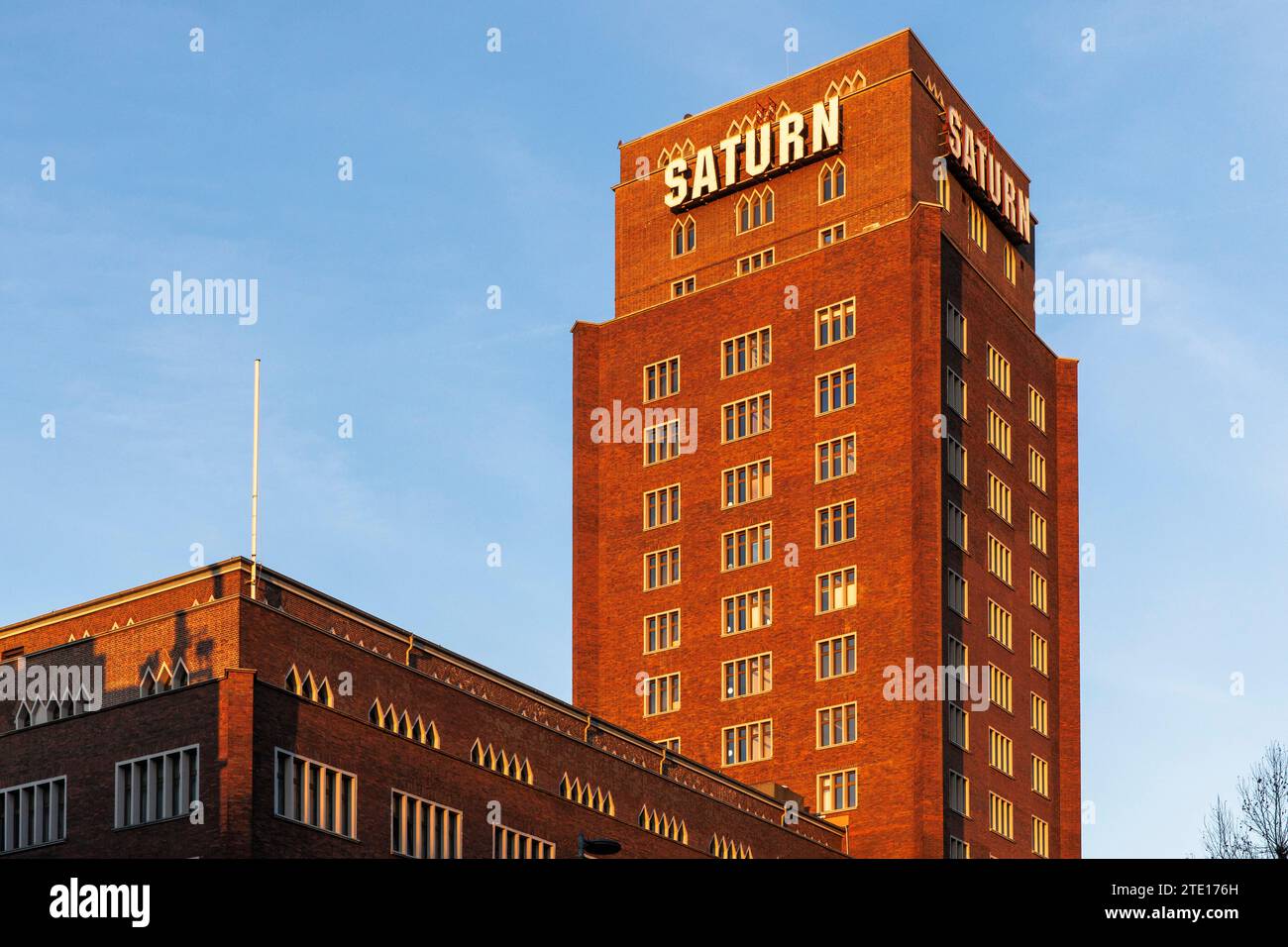 the Hansa high-rise building, Cologne, Germany. das Hansahochhaus ...