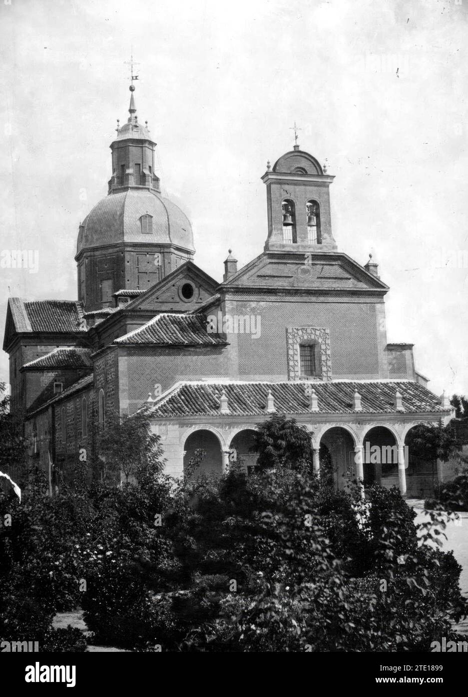 12/31/1929. General view of the Virgen del Prado hermitage in Talavera de la Reina (Toledo). Credit: Album / Archivo ABC / Ruiz de Luna Stock Photo