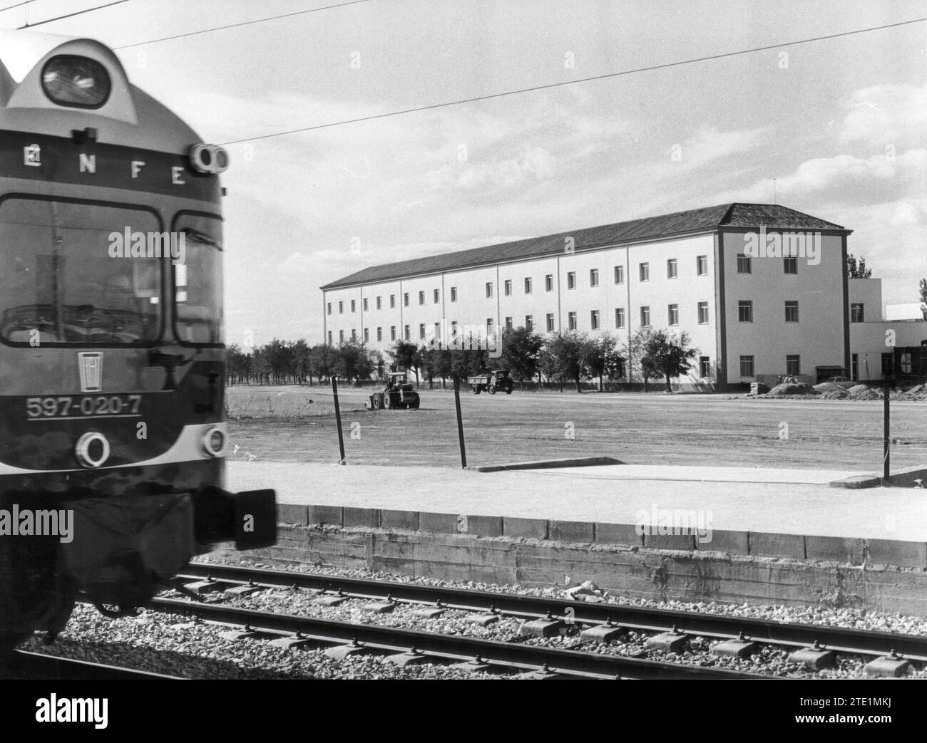 11/11/1975. The train enters the Campus. In Image, view of the campus of the University city of Alcalá de Henares (Madrid) with the train station very close to the Faculties. Credit: Album / Archivo ABC / Luis Ramírez Stock Photo