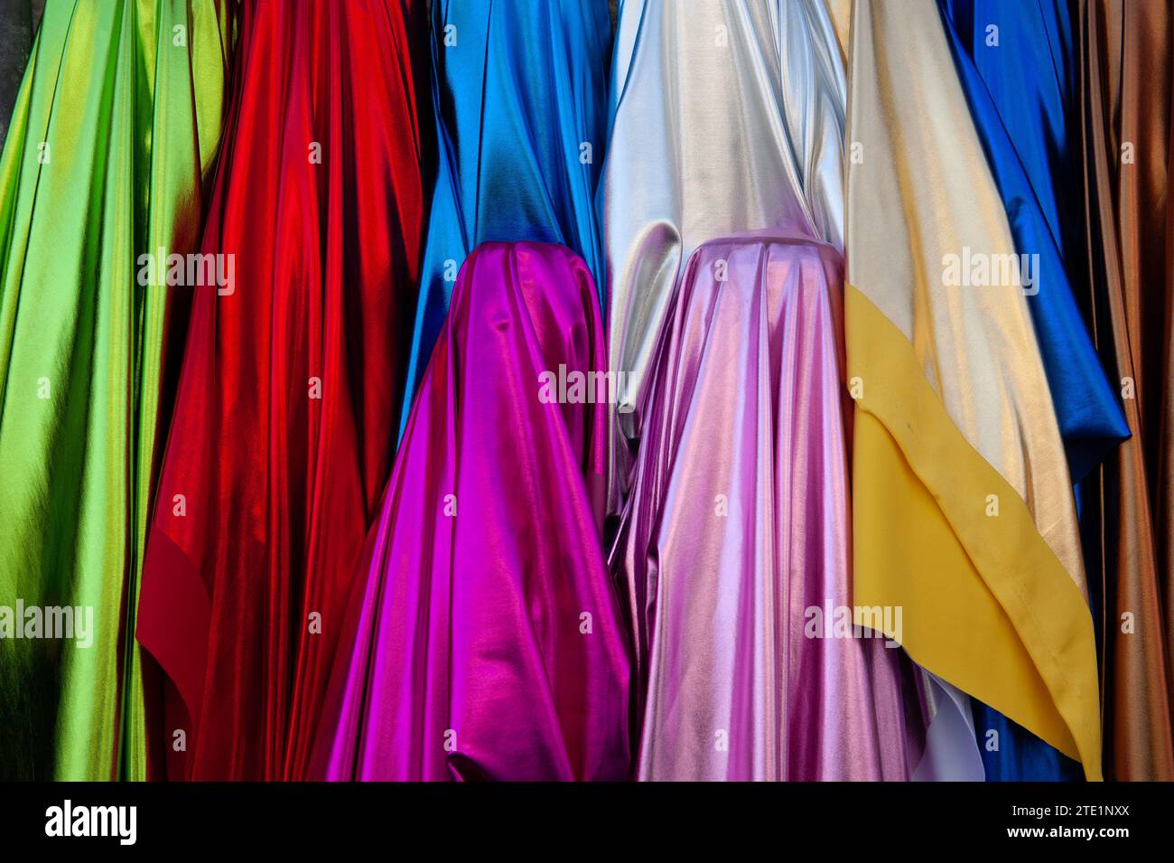 Fabric bolts hi-res stock photography and images - Alamy