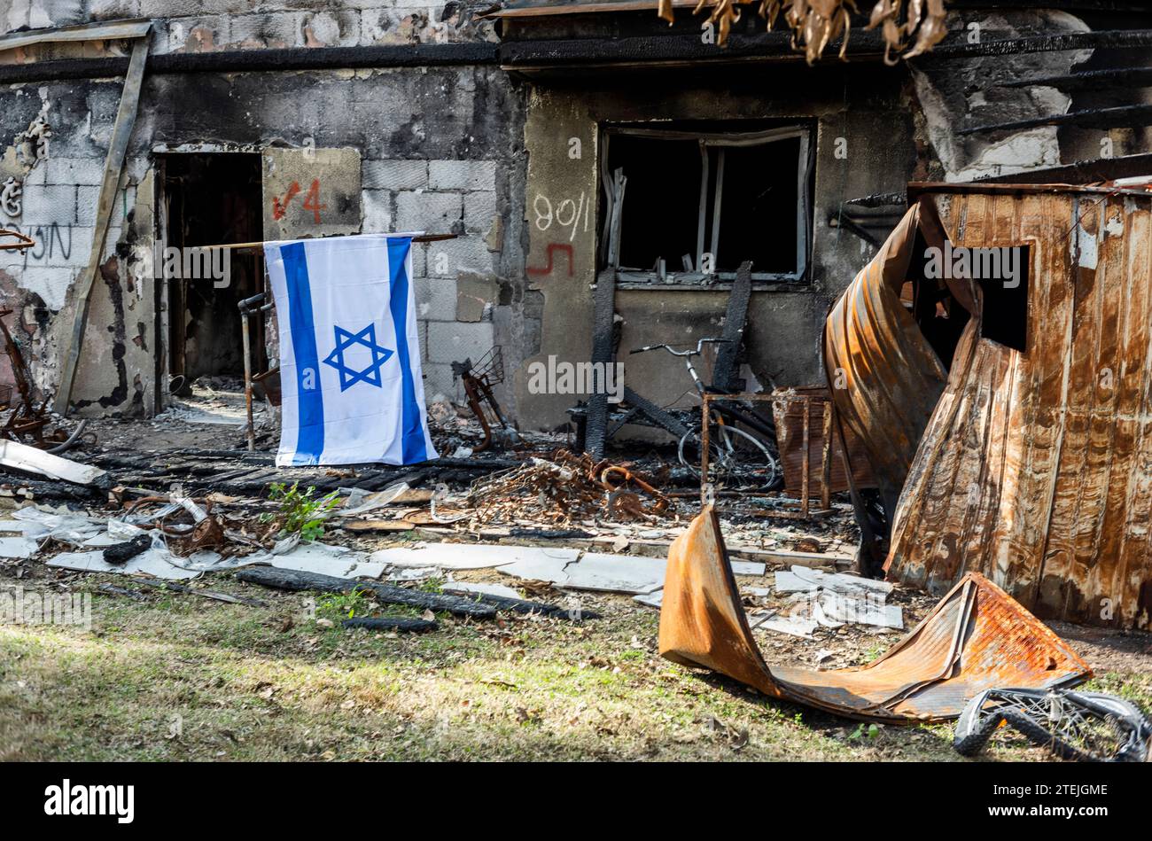 Beeri, Israel. 20th Dec, 2023. A view of a destroyed building in Kibbutz Beeri, one of Hamas's hardest-hit areas on October 7th. Credit: Ilia Yefimovich/dpa/Alamy Live News Stock Photo