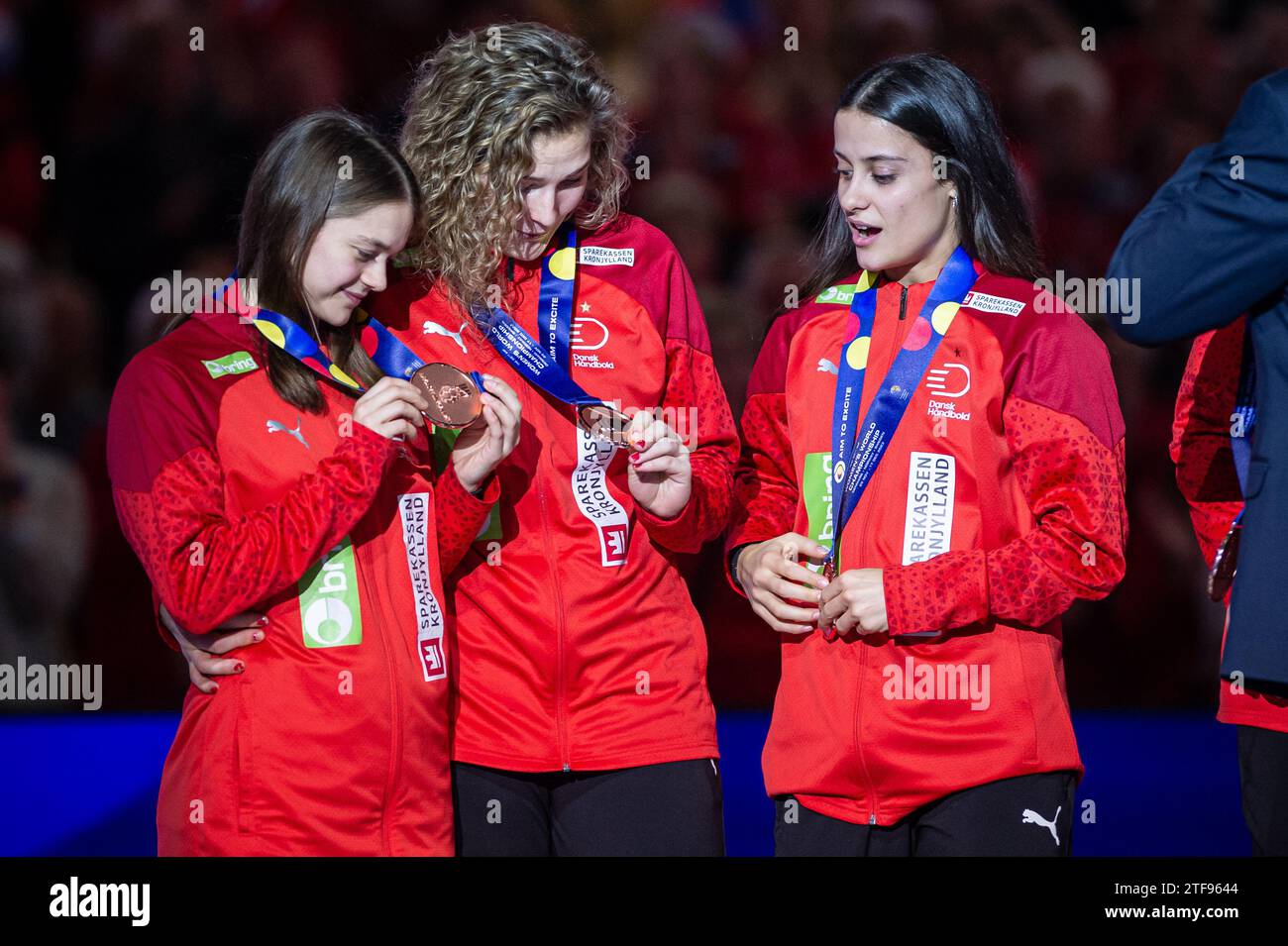 Herning, Denmark. 17th, December 2023. Bronze medal winners of Denmark