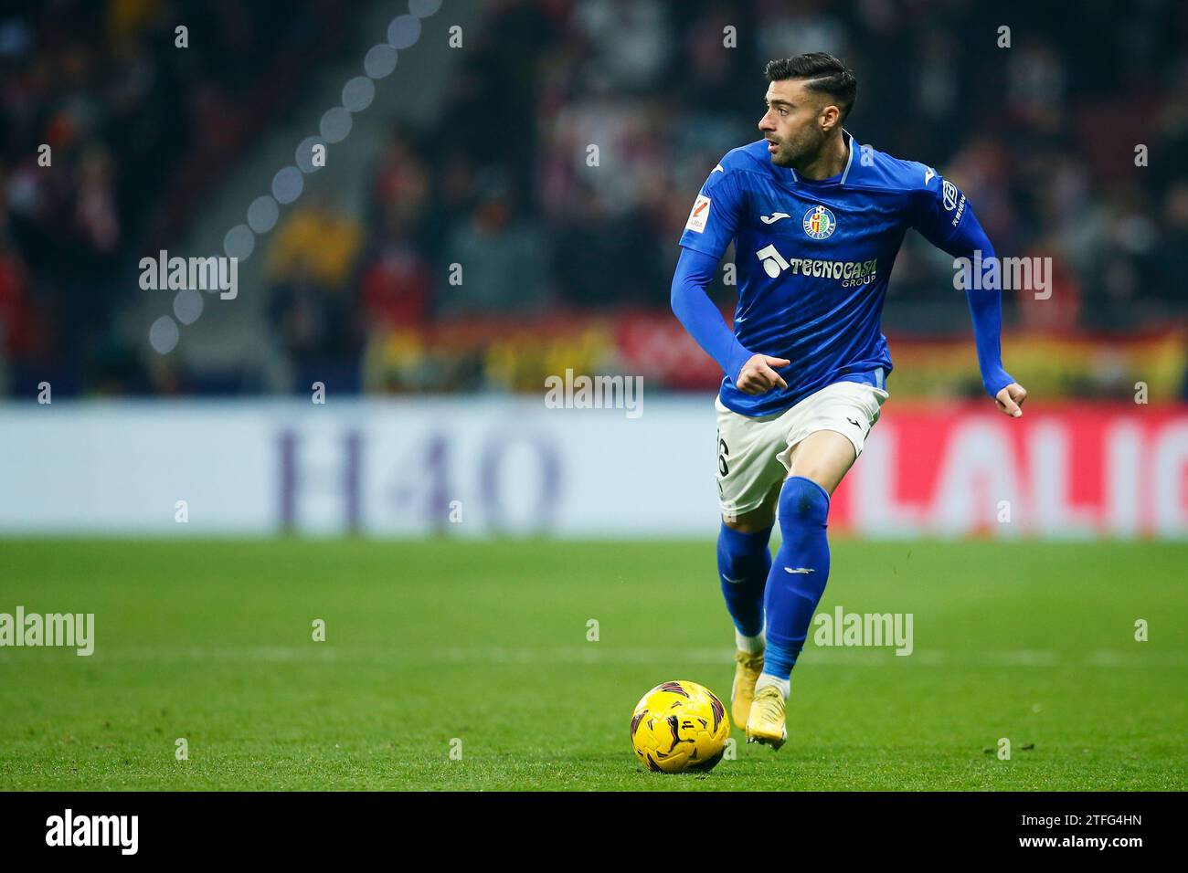 Madrid, Spain. 19th Dec, 2023. Diego Rico of Getafe CF during the La Liga match between Atletico de Madrid and Getafe CF played at Civitas Metropolitano Stadium on December 19 in Madrid, Spain. (Photo by Cesar Cebolla/PRESSINPHOTO) Credit: PRESSINPHOTO SPORTS AGENCY/Alamy Live News Stock Photo