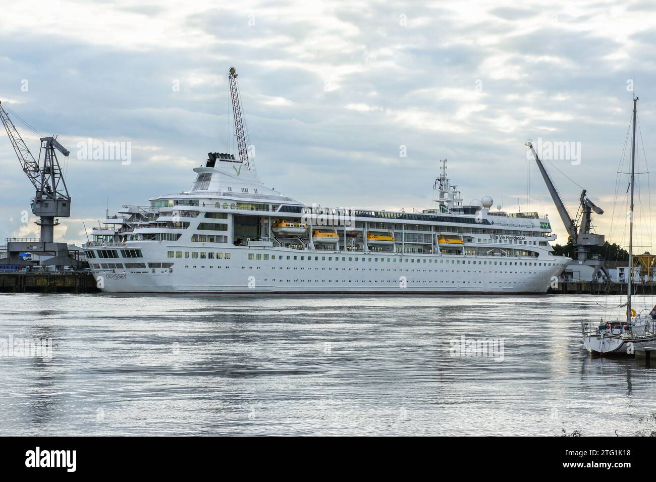 Villa vie odyssey cruise ship hi res stock photography and images alamy