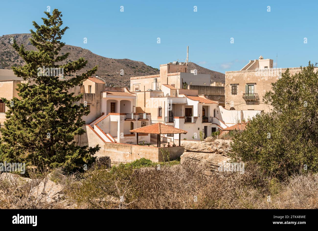old-stone-houses-of-the-residential-district-on-the-island-favignana