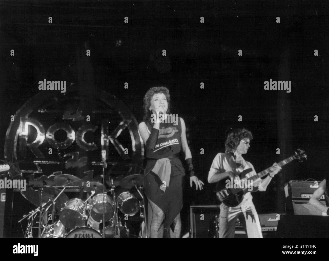 Madrid, 09/02/1983. Luz Casal on the Rock of a Summer Night tour by Miguel Ríos. Credit: Album / Archivo ABC / José García Stock Photo