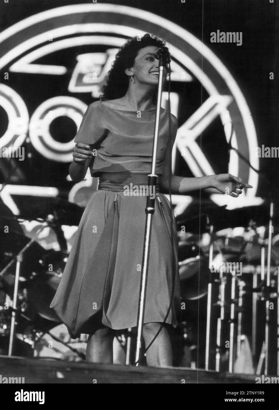07/05/1983. Luz Casal on Miguel Ríos' 'Rock of a Summer Night' Tour. Credit: Album / Archivo ABC / Luis Ramírez Stock Photo