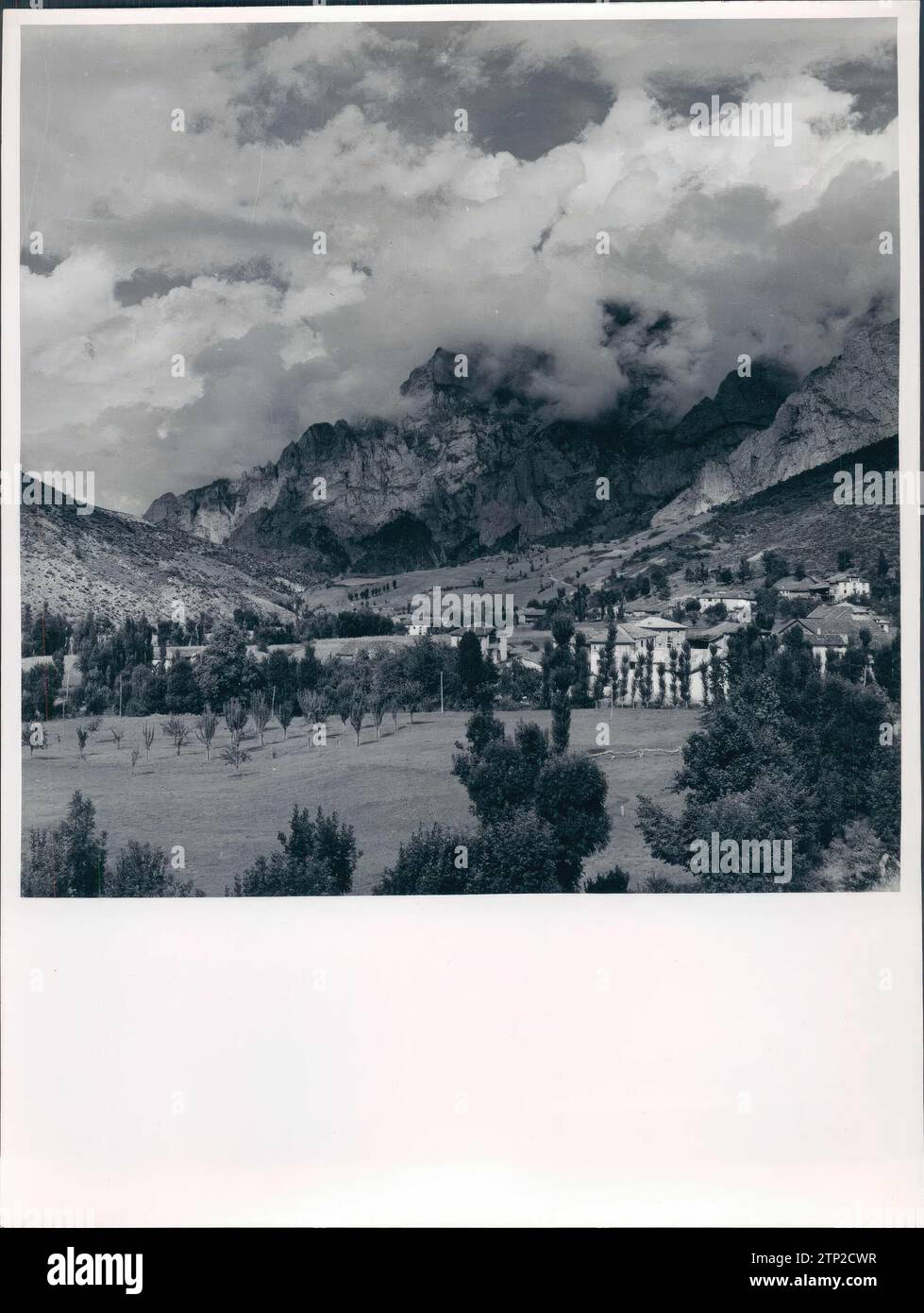 12/31/1949. View of the Valdeon valley. In the background the gorge of Cares Llamada-la Divina-. Credit: Album / Archivo ABC / Marques De Santa María Del Villar Stock Photo