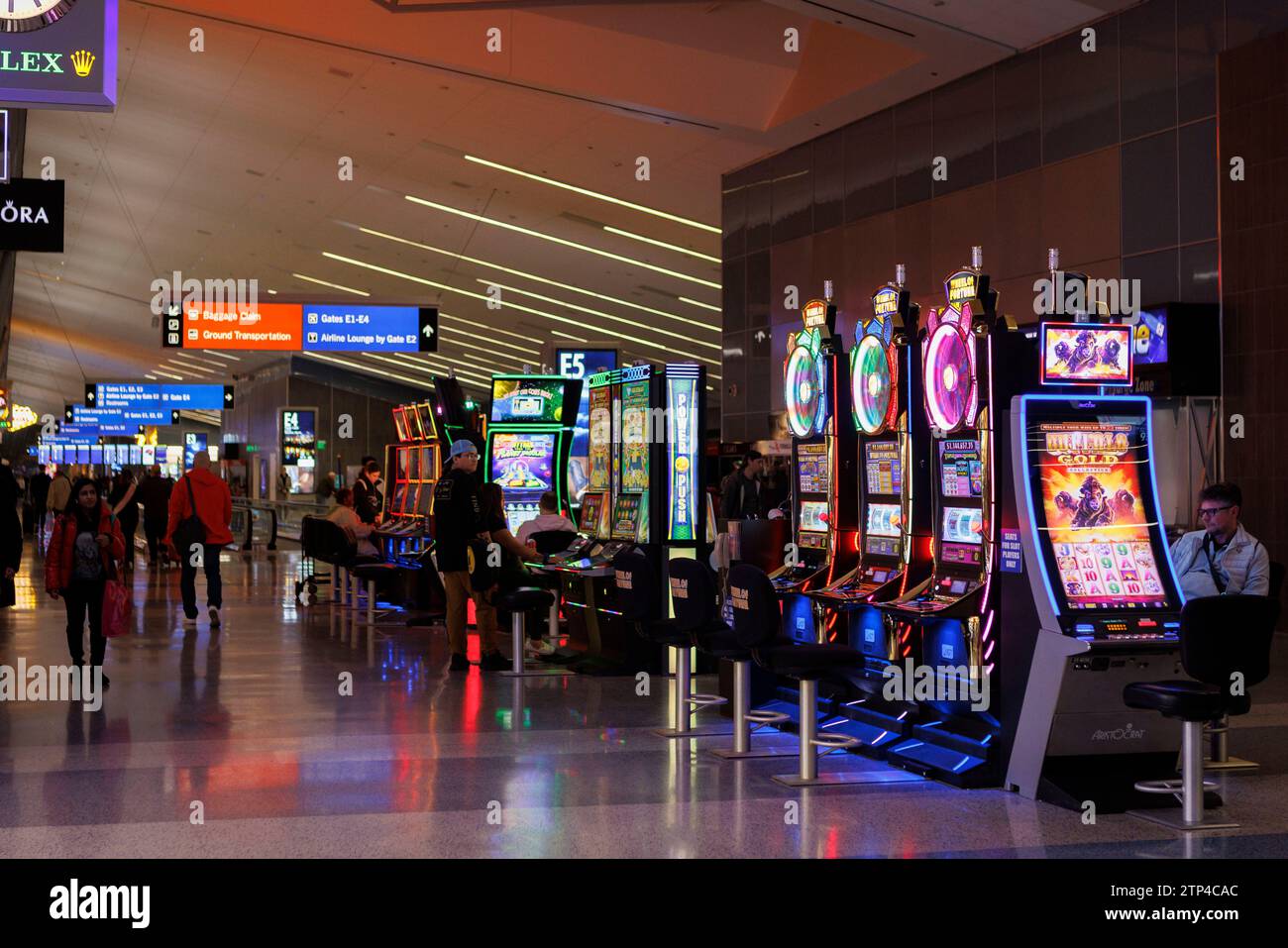 Harry reid international airport terminal 3 hi-res stock photography ...