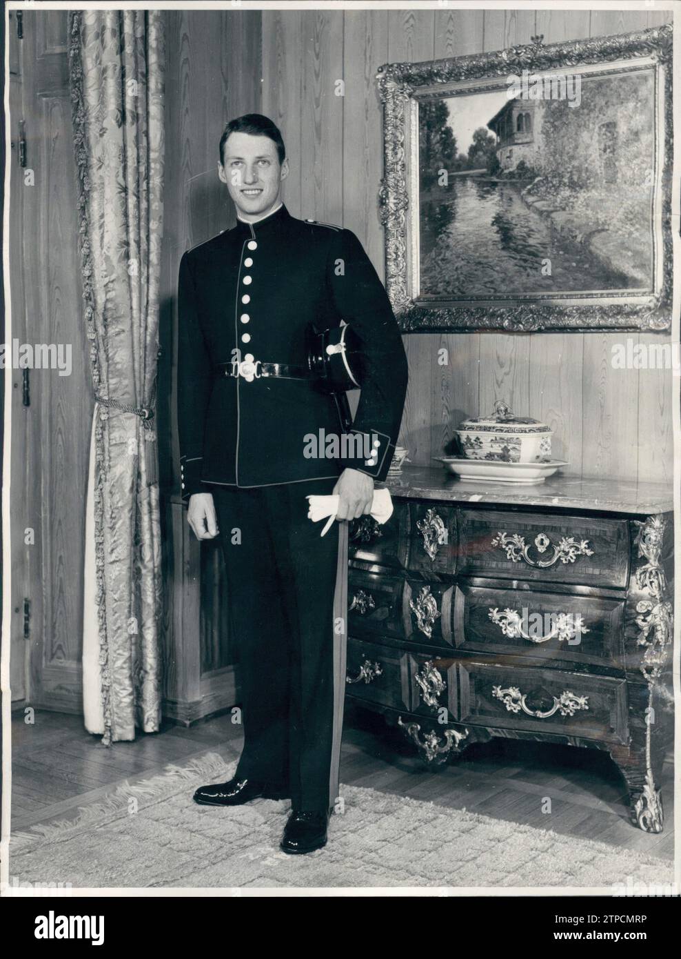12/31/1957. Prince Harald of Norway in the Norwegian War Academy cadet uniform. Credit: Album / Archivo ABC / Torremocha Stock Photo