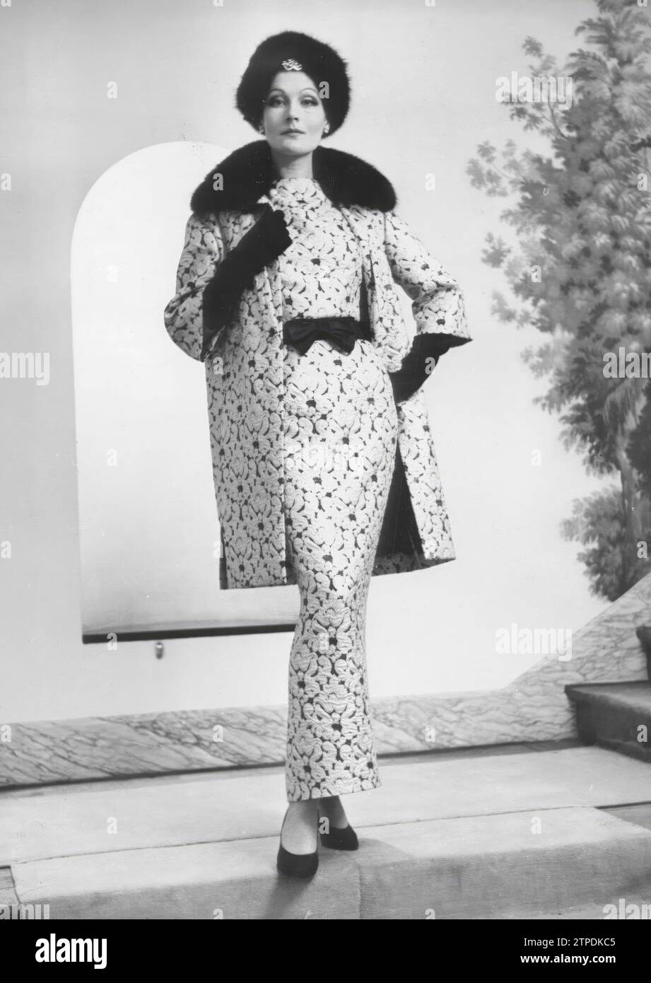 In the Image, coat from 1959. Pierre Balmain model. Credit: Album / Archivo ABC / Torremocha Stock Photo