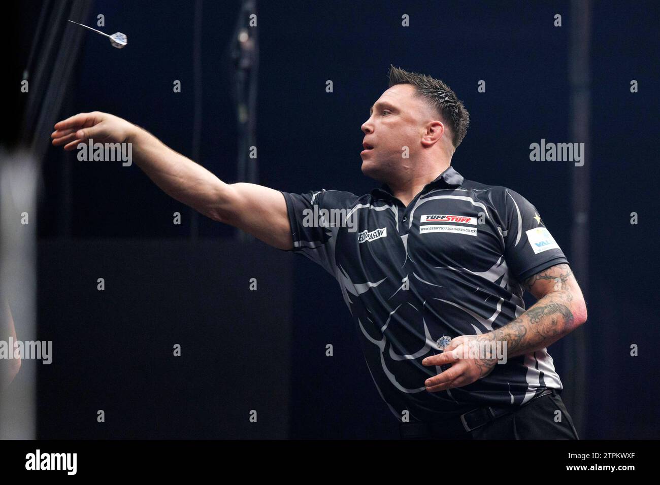 Dartspieler Gerwyn Price / The Iceman bei der World Darts Gala 2023 in
