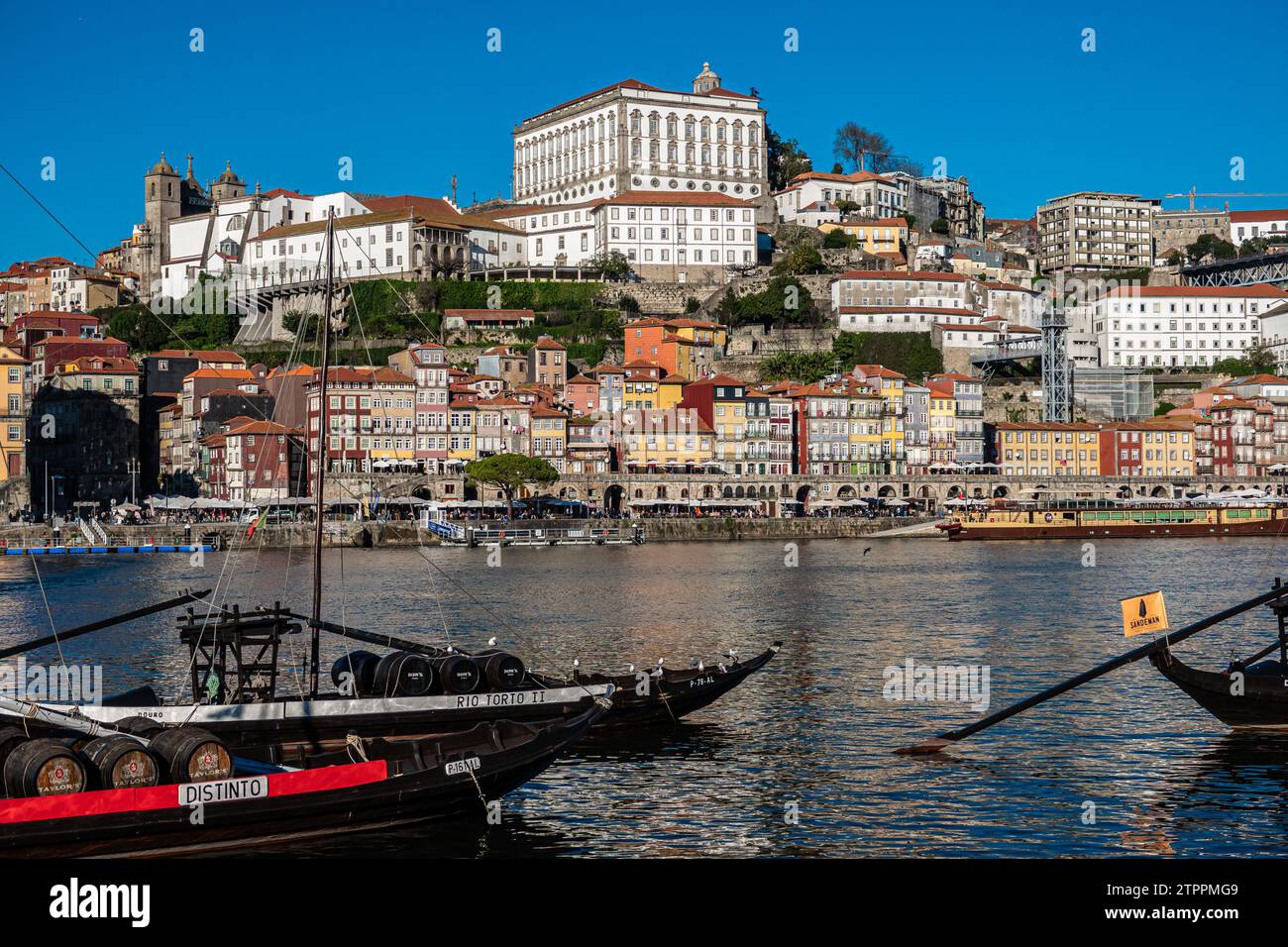 Episcopal Palace in the city of Porto Stock Photo - Alamy