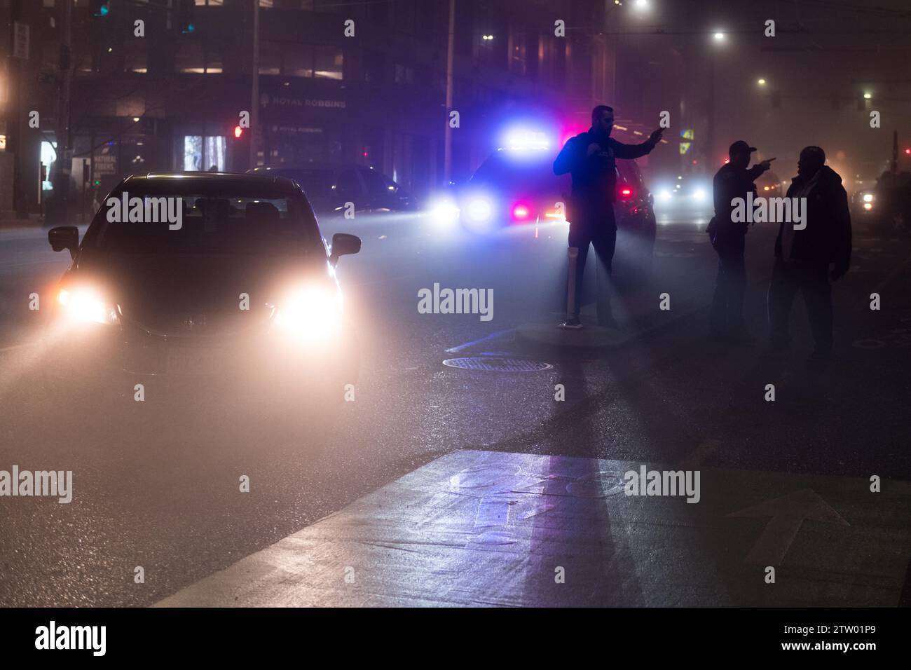 Seattle, USA. 20th Dec 2023. 2nd ant Pine auto accident after a thick ...
