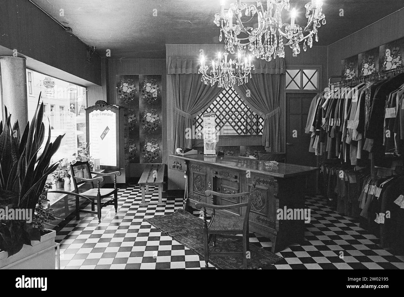 Dry cleaner keyzer hires stock photography and images Alamy