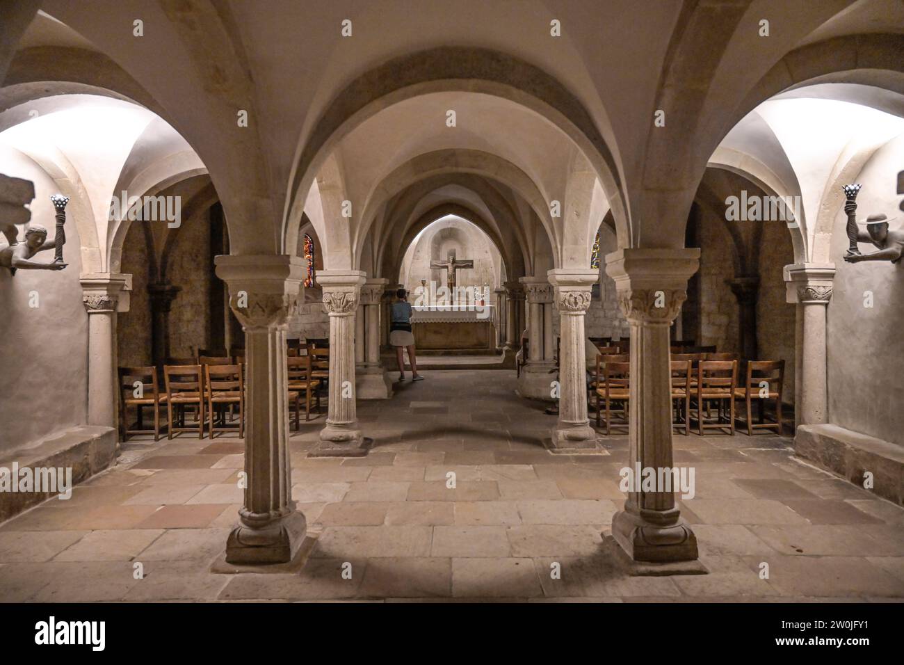 Krypta mit Kruzifix, Dom St. Peter und Paul, Naumburg, Sachsen-Anhalt ...