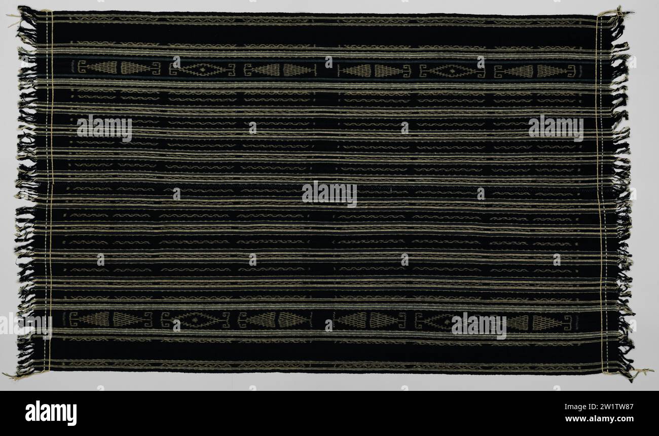 Borstdoek, anonymous, 1900 - 1949  Tanimbar Islands cotton (textile)  Tanimbar Islands cotton (textile) Stock Photo