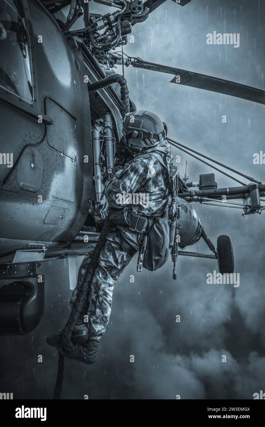 American soldier iraq action hi-res stock photography and images - Alamy