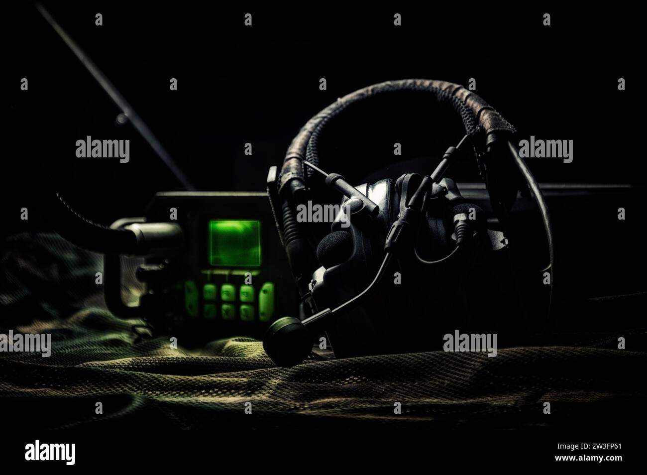 Modern military radio station. The concept of data transmission