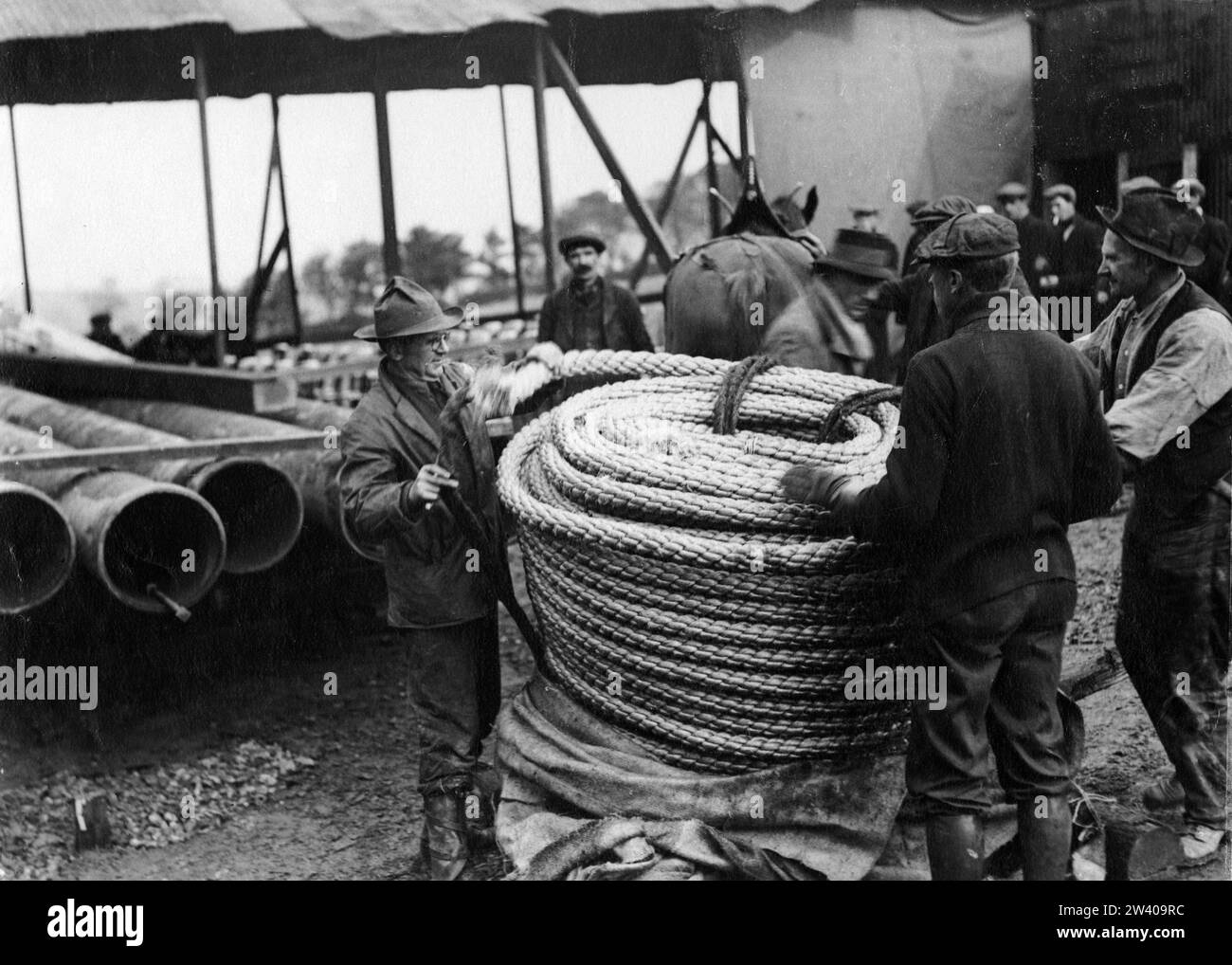 Official photograph taken on the British Western Front showing men working at a munitions factory Stock Photo
