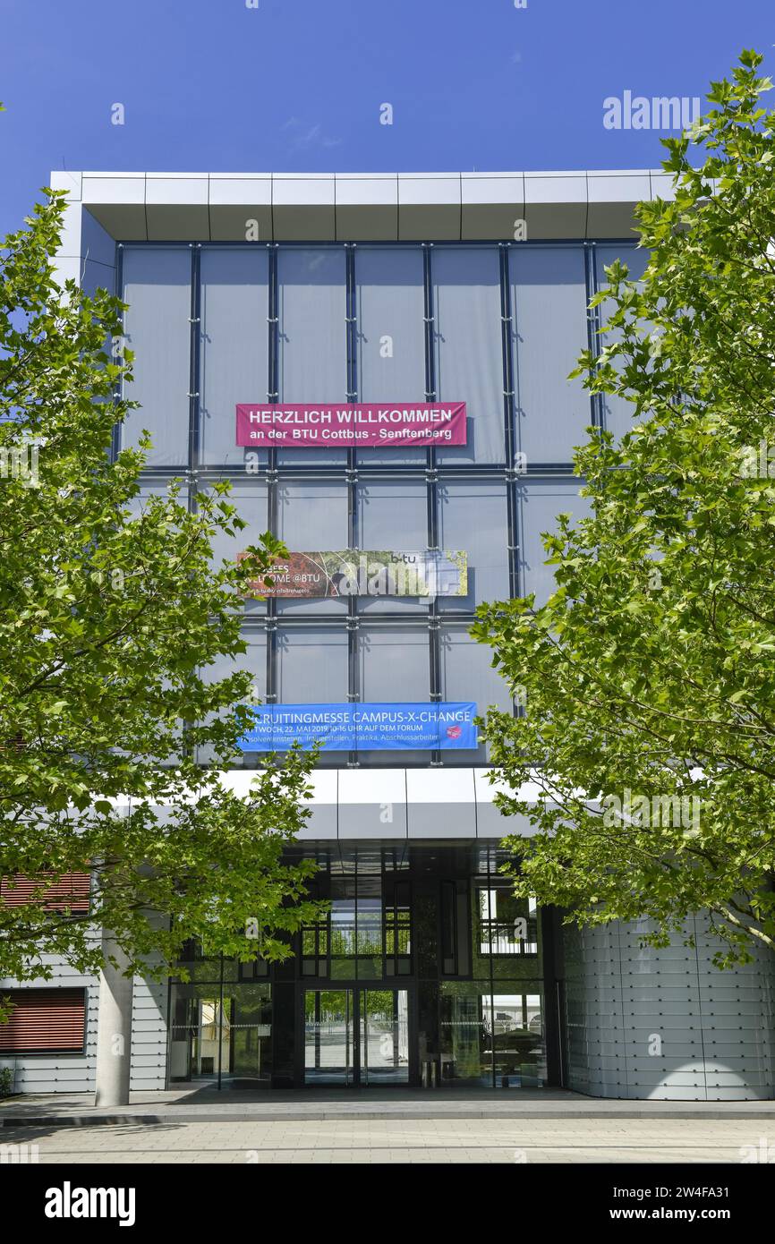 Hauptgebude, BTU Brandenburgische Technische Universitt Cottbus-Senftenberg, Platz Der