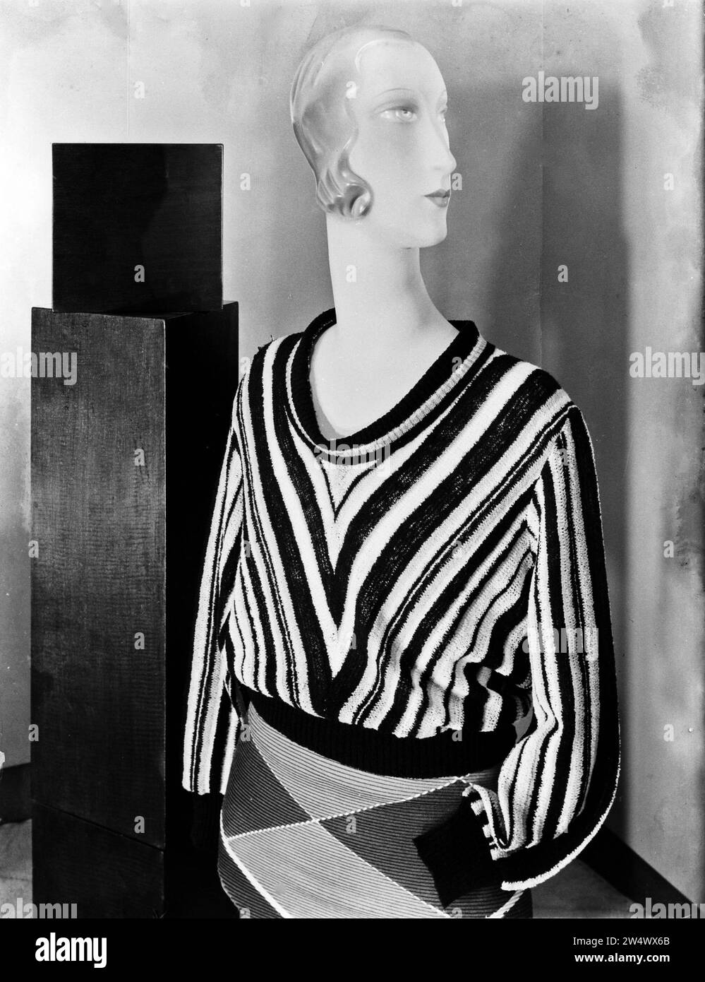Imans company mannequin hi-res stock photography and images - Alamy
