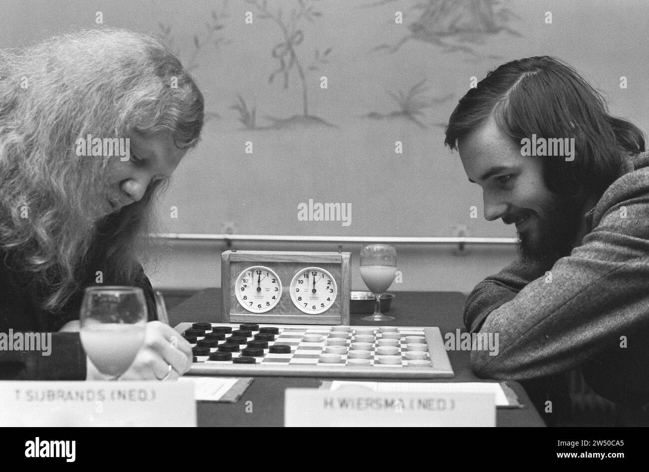 1970s draughts hi-res stock photography and images - Alamy