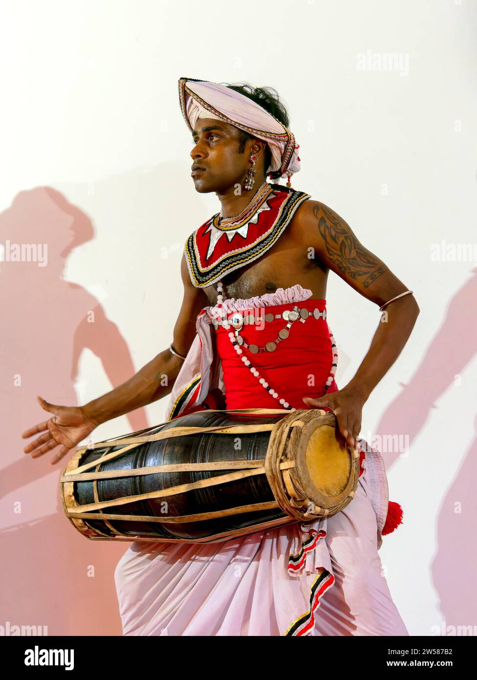 Dancers and drummers, Oak-Ray dance, Sri Lanka Stock Photo