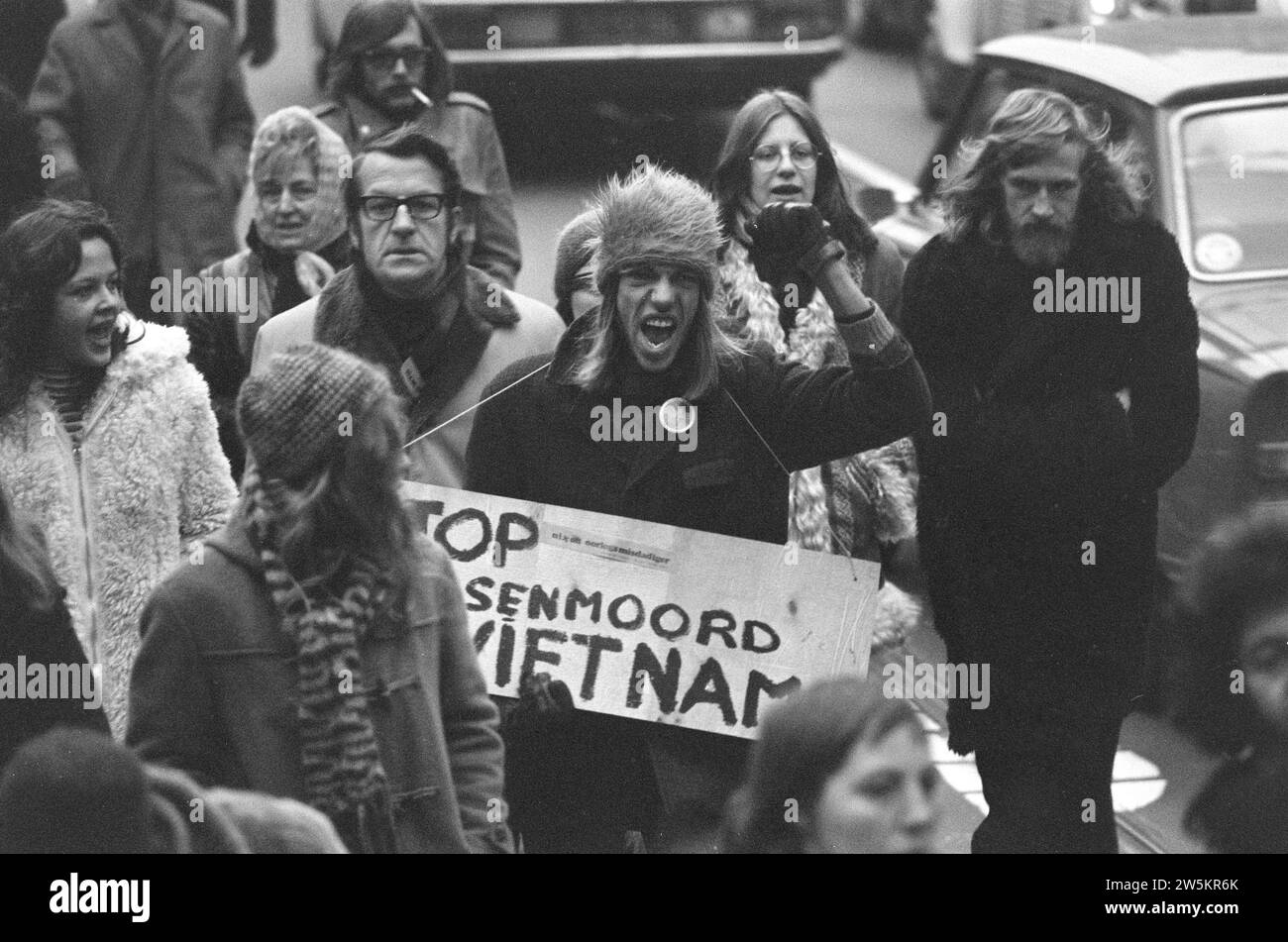 Large demonstration in Amsterdam against war in Vietnam, screaming demonstrator ca. December 23, 1972 Stock Photo