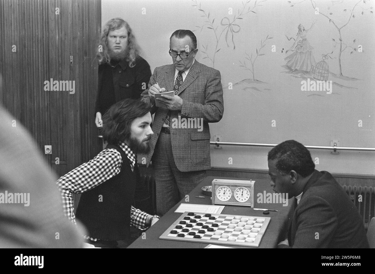 1970s draughts hi-res stock photography and images - Alamy