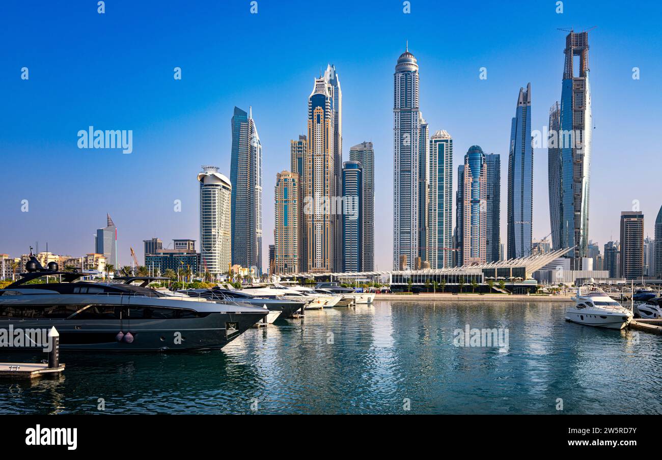 Dubai Marina And Harbour, Skyline Architecture And Marina, United Arab ...