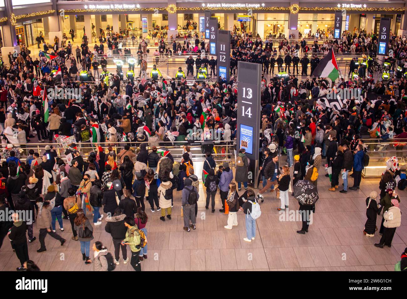 New York, NY, USA. 18th Dec, 2023. Israeli military killed Jewish hostages by mistake. In Gaza City and Palestine Square, Hamas government leaders have a large network of tunnels and weapons. (Credit Image: © John Marshall Mantel/ZUMA Press Wire) EDITORIAL USAGE ONLY! Not for Commercial USAGE! Stock Photo