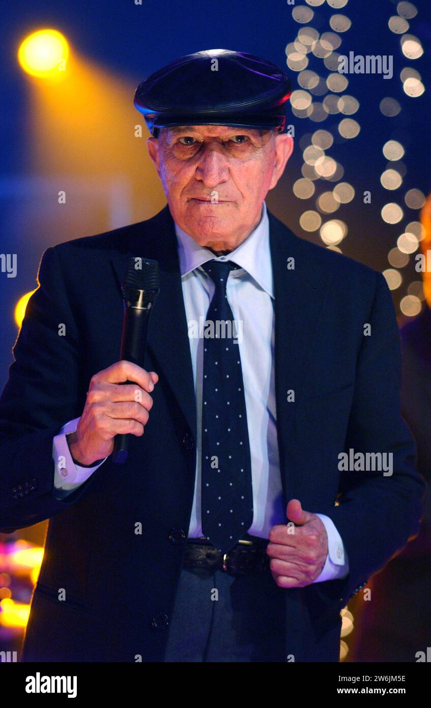 Milan italy 20050316 Nicola Arigliano, Italian singer, during the