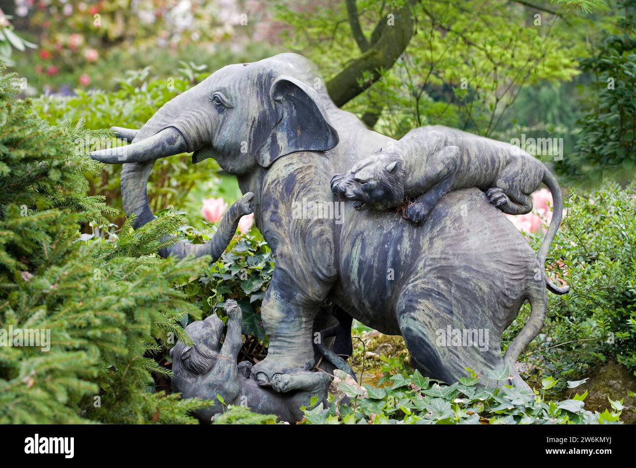 Statue in the Japanese Garden, Leverkusen, North Rhine-Westphalia, Germany, Europe Stock Photo